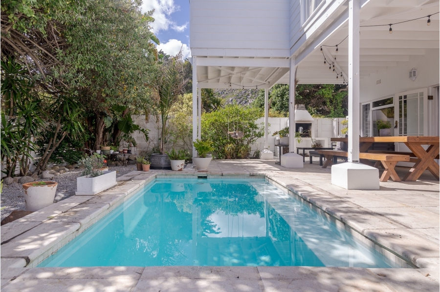 4 Bedroom Property for Sale in Kommetjie Western Cape